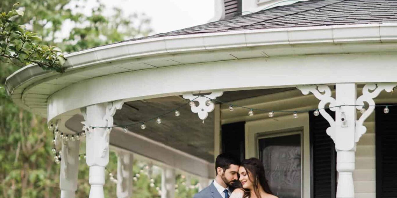 Ivey House porch couple